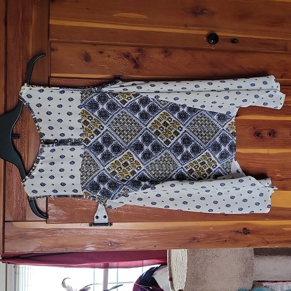 Pretty Tank Top - Picture 5 of 8